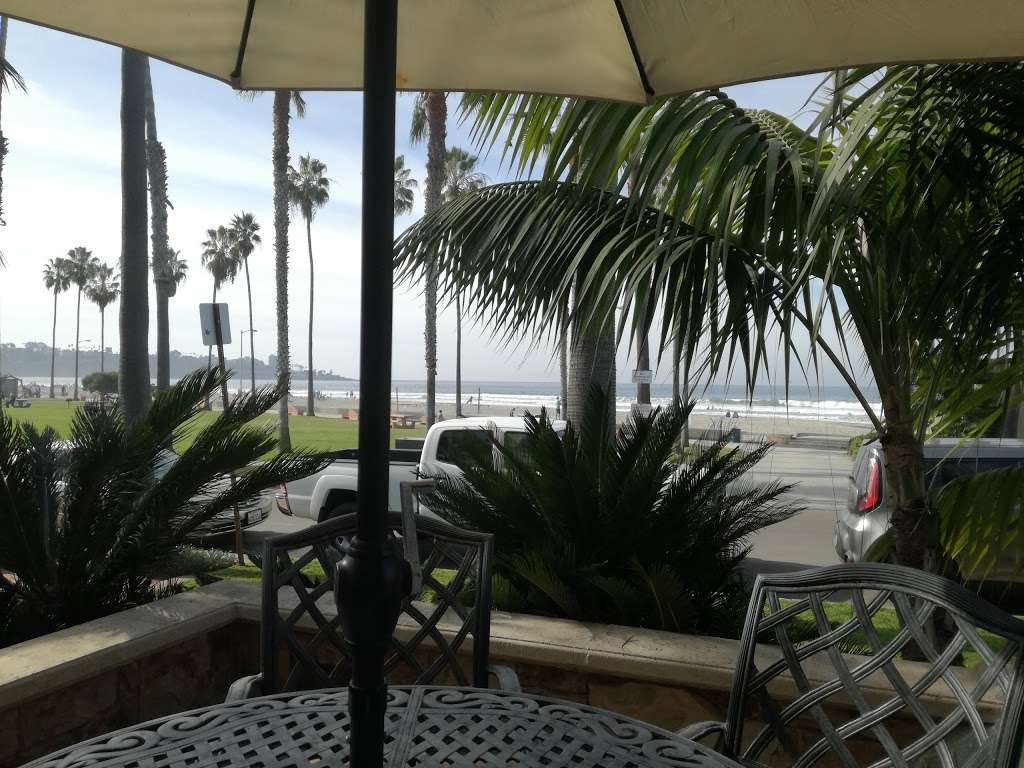 Bluewater Vacation Homes | La Jolla | 8443 El Paseo Grande, La Jolla, CA 92037, USA | Phone: (866) 446-3969
