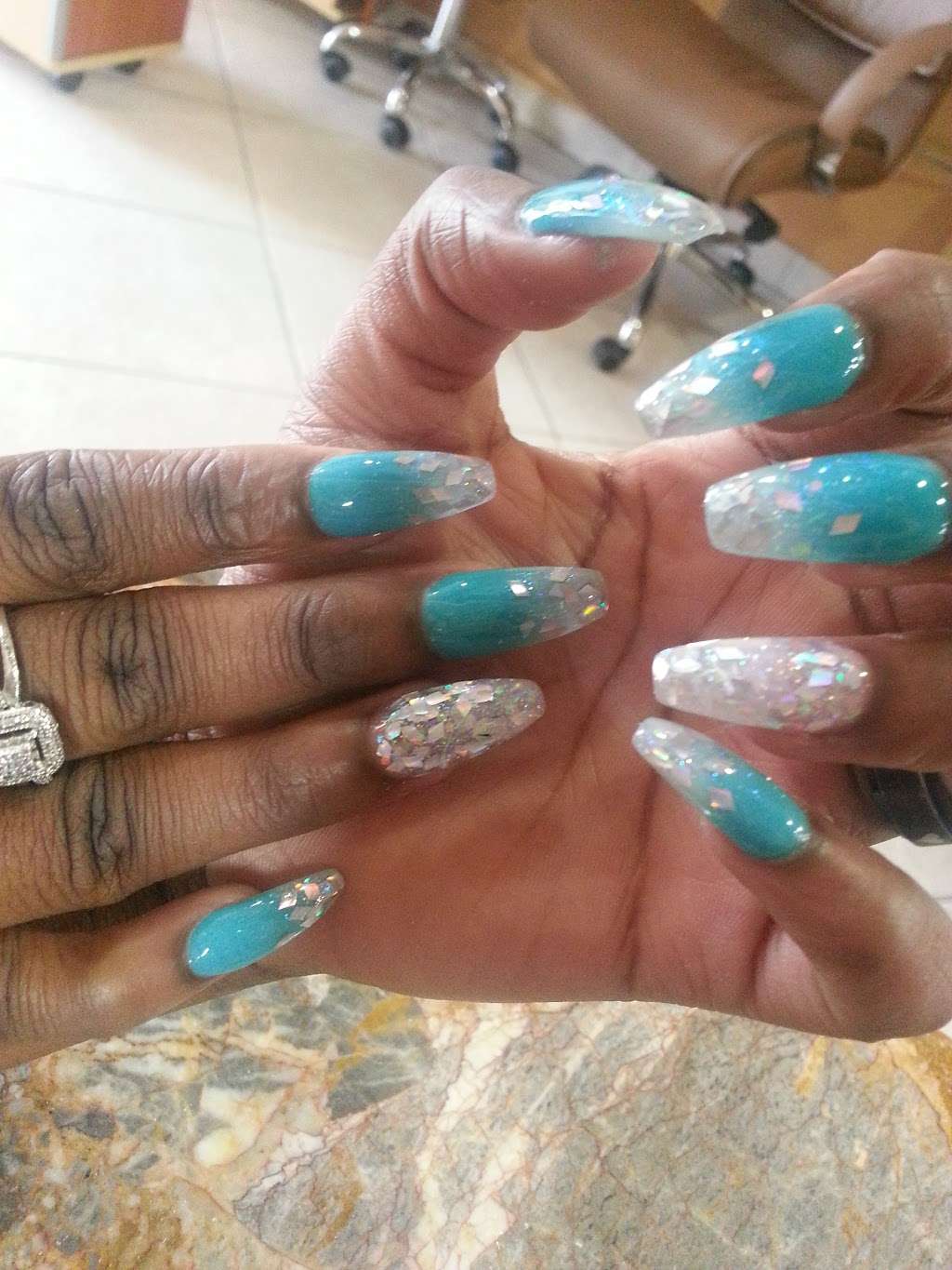 Fabulous Nails Spa and Lashes | 11300 West Rd M, Houston, TX 77065 | Phone: (281) 469-5488