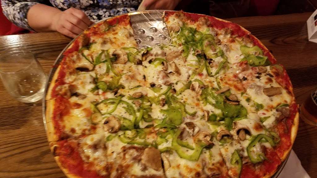 DAgostinos Pizzeria Wheeling | 241 S Milwaukee Ave, Wheeling, IL 60090 | Phone: (847) 808-8200