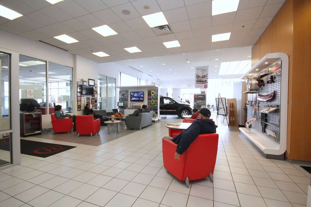 Hawkinson Nissan | 5513 Miller Cir Dr, Matteson, IL 60443 | Phone: (708) 720-8900