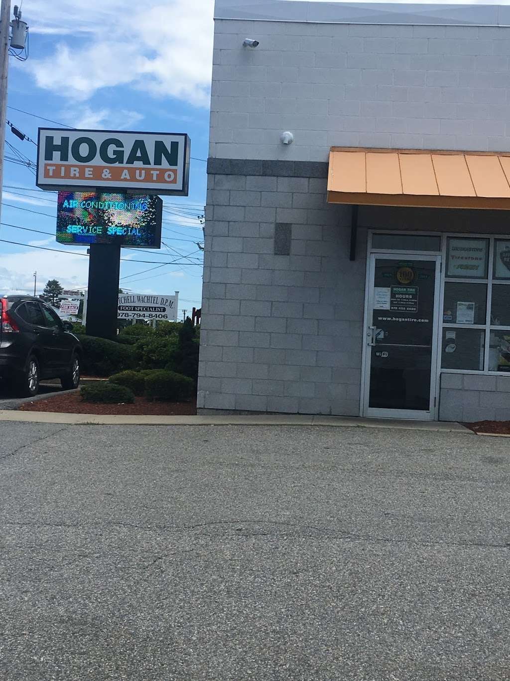 Hogan Tire & Auto | 661 Rogers St, Lowell, MA 01852, USA | Phone: (978) 458-6600