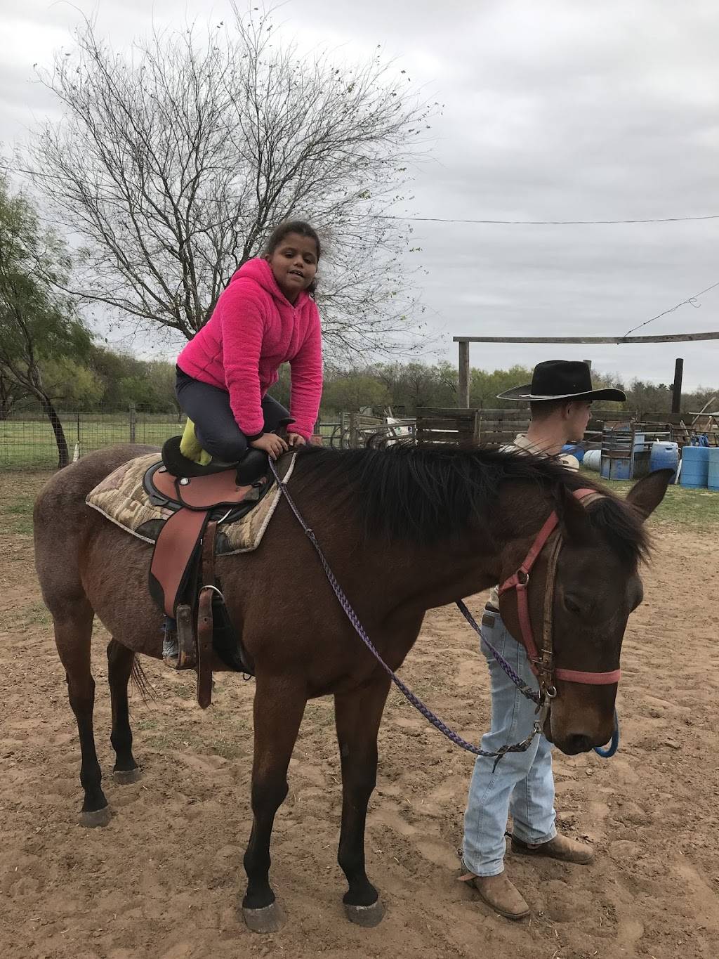 ROPER Horseback Riding | 4991 Higdon Rd, San Antonio, TX 78223, USA | Phone: (210) 860-3037