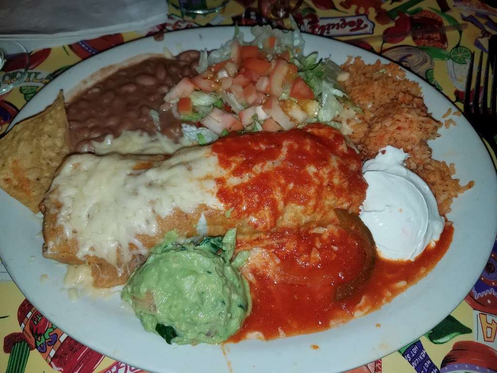 El Molino Mexican Restaurant | 2112 Elgin Rd, Carpentersville, IL 60110, USA | Phone: (847) 551-1602