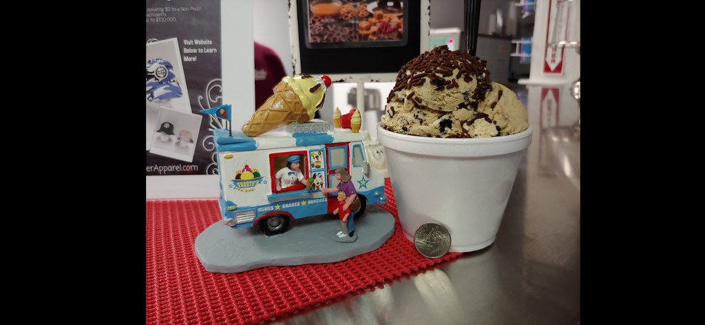 Mimis Ice Cream & Sweet Treats | 235 Whittenton St, Taunton, MA 02780, USA | Phone: (508) 408-3488