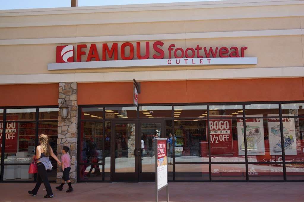 Famous Footwear Outlet | 5701 Outlets at Tejon Pkwy, Arvin, CA 93203, USA | Phone: (661) 858-2472