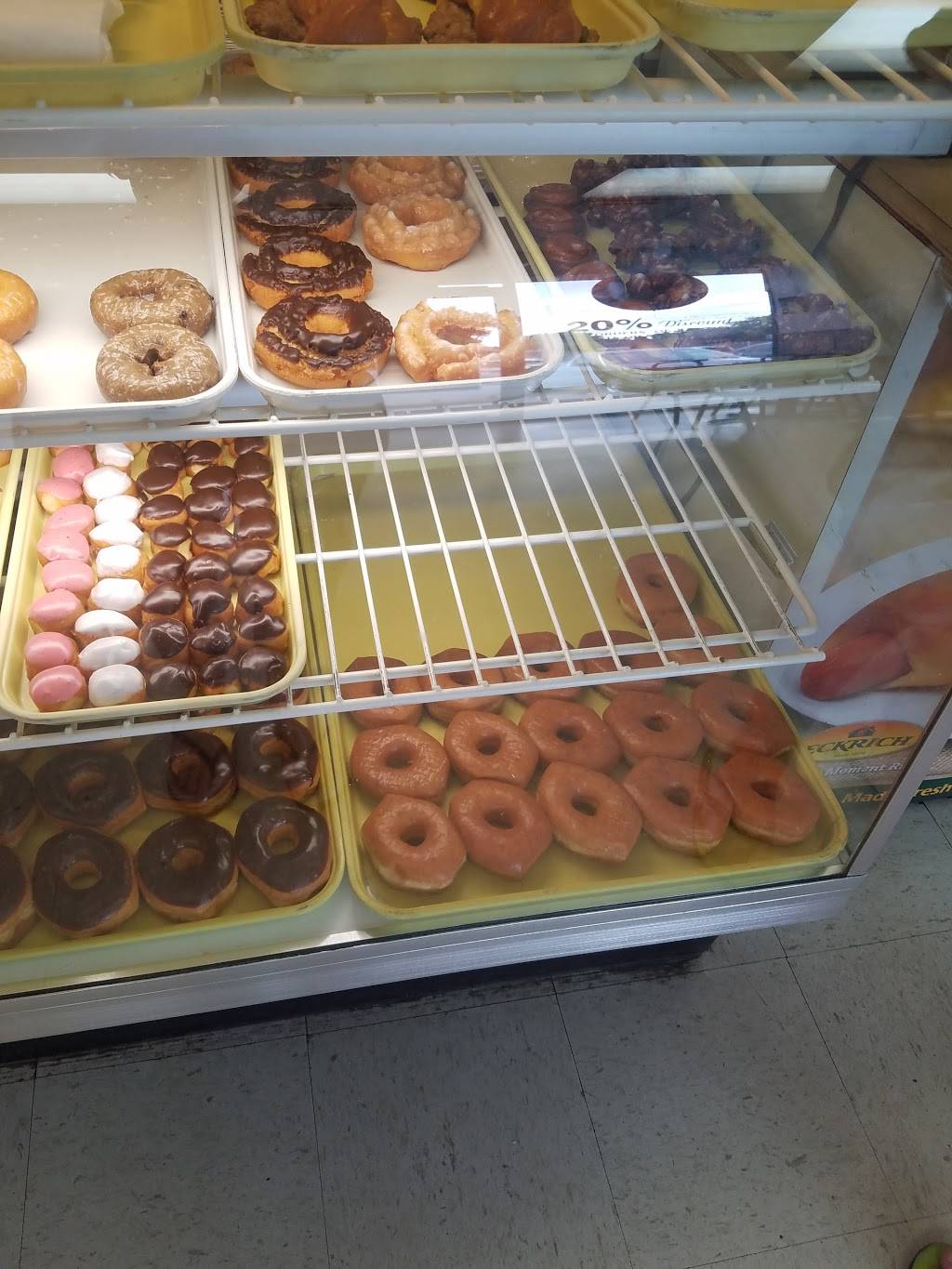 K Donuts | 1901 E Arkansas Ln # 107, Arlington, TX 76010, USA | Phone: (817) 860-4102