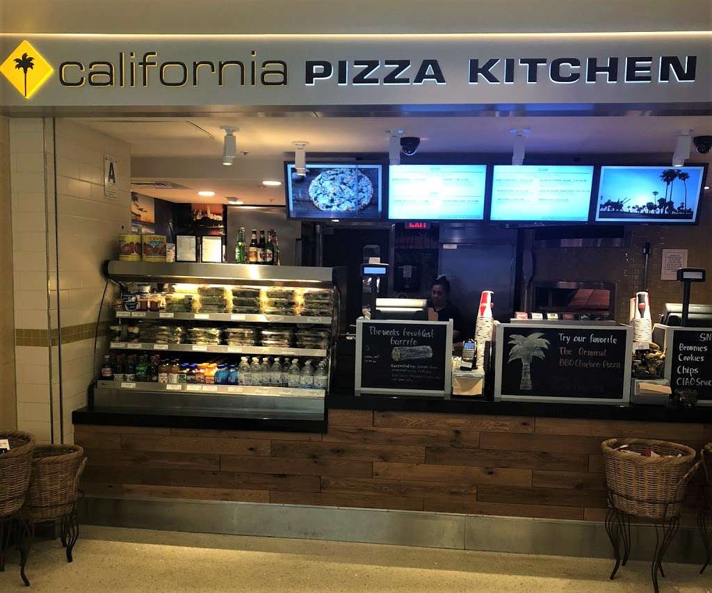 California Pizza Kitchen | 3665 N Harbor Dr, San Diego, CA 92101 | Phone: (619) 231-5100