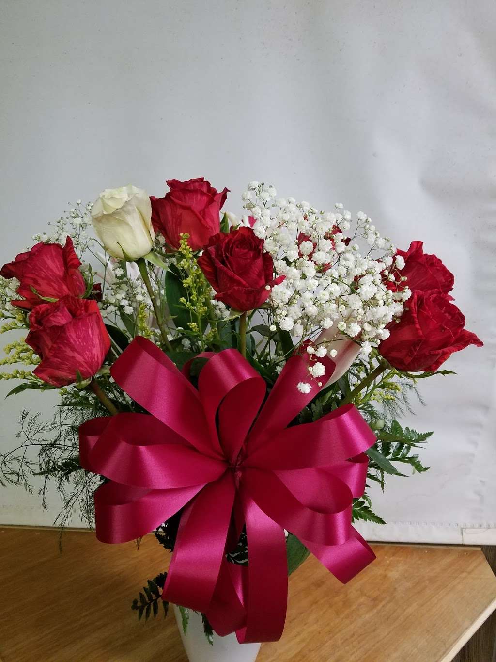 Carol Shoppes Florist | 9506, 320 W Neversink Rd, Reading, PA 19606 | Phone: (610) 779-3170