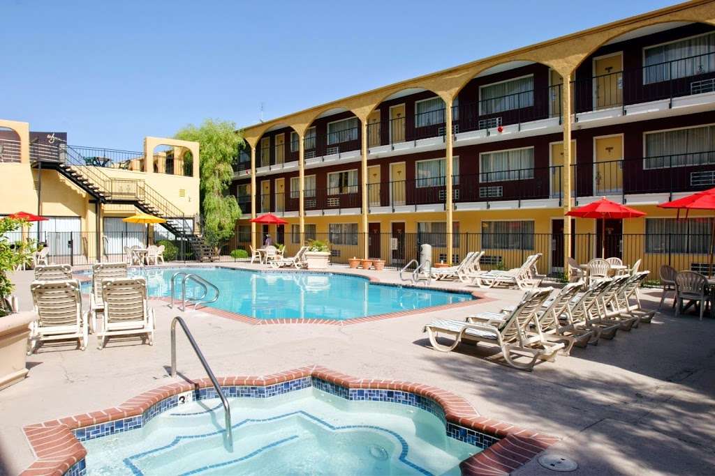Mardi Gras Hotel & Casino | 3500 Paradise Rd, Las Vegas, NV 89169, USA | Phone: (702) 731-2020