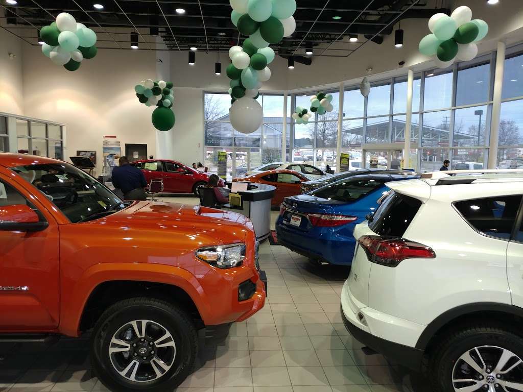 Sheehy Toyota of Stafford | 95 Garrisonville Rd, Stafford, VA 22554 | Phone: (540) 720-4700