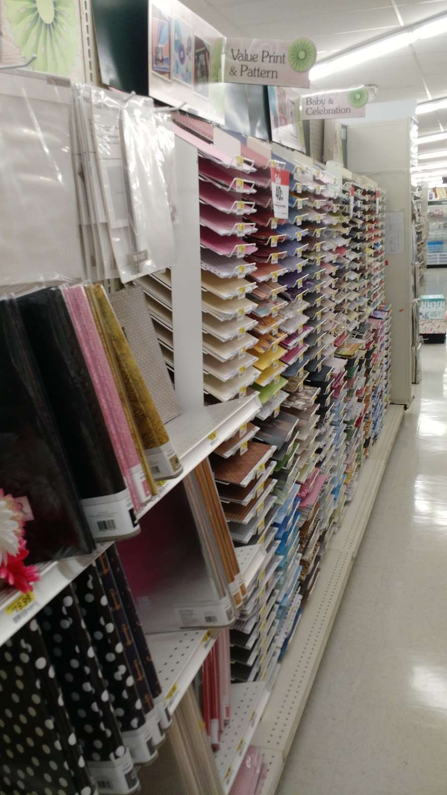 JOANN Fabrics and Crafts | 43 Middlesex Turnpike, Burlington, MA 01803, USA | Phone: (781) 272-9727