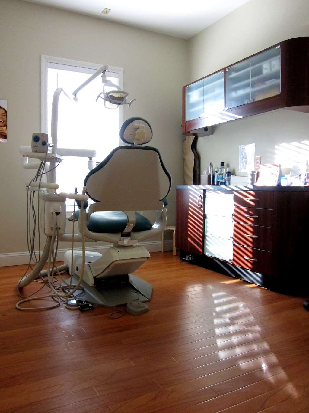 New Look Dental | 26 Derry St, Hudson, NH 03051 | Phone: (603) 883-1929