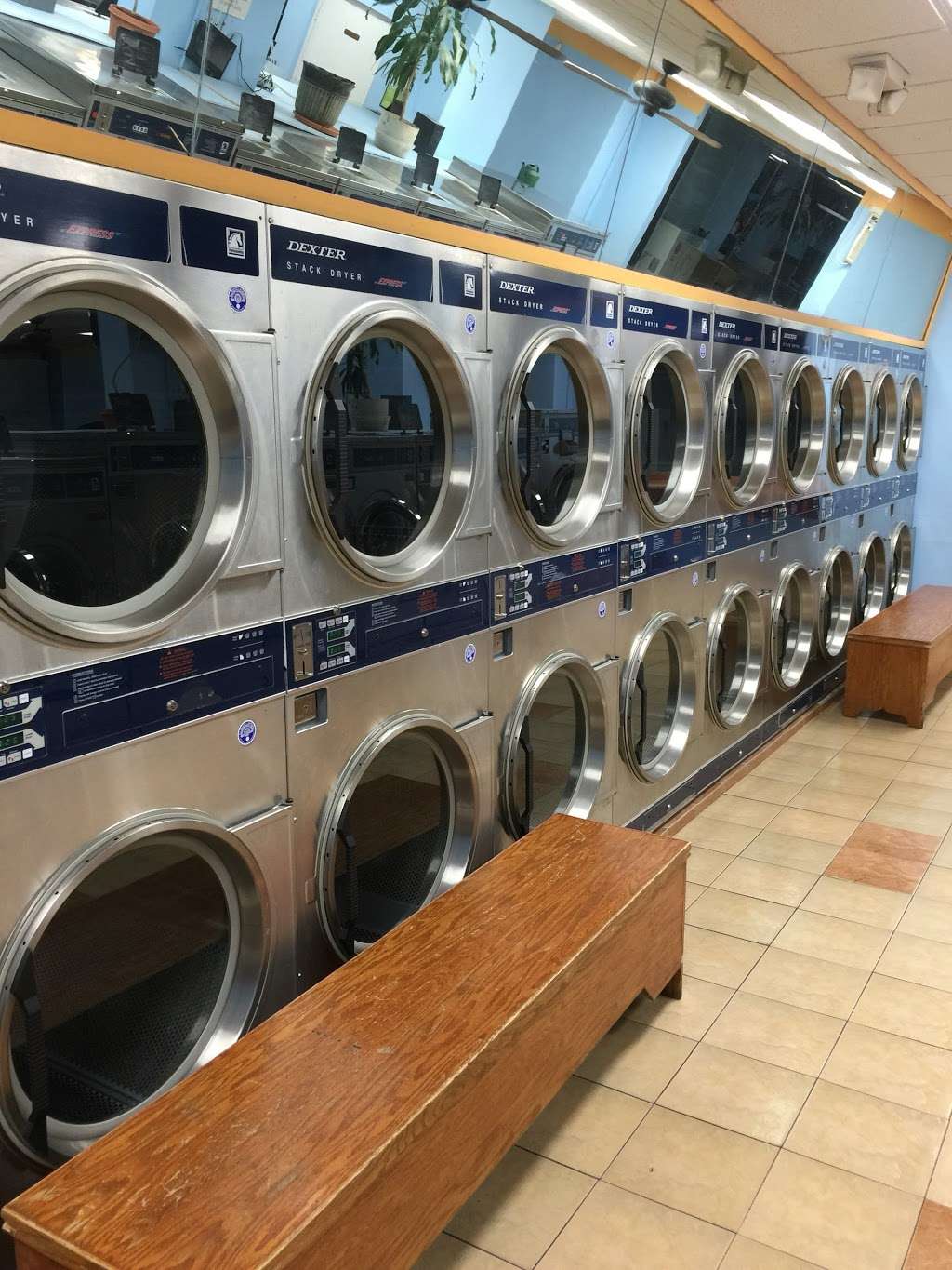 Ever Clean Laundromat and Drycleaner | 230 Rhode Island Ave, East Orange, NJ 07018, USA | Phone: (973) 675-6556