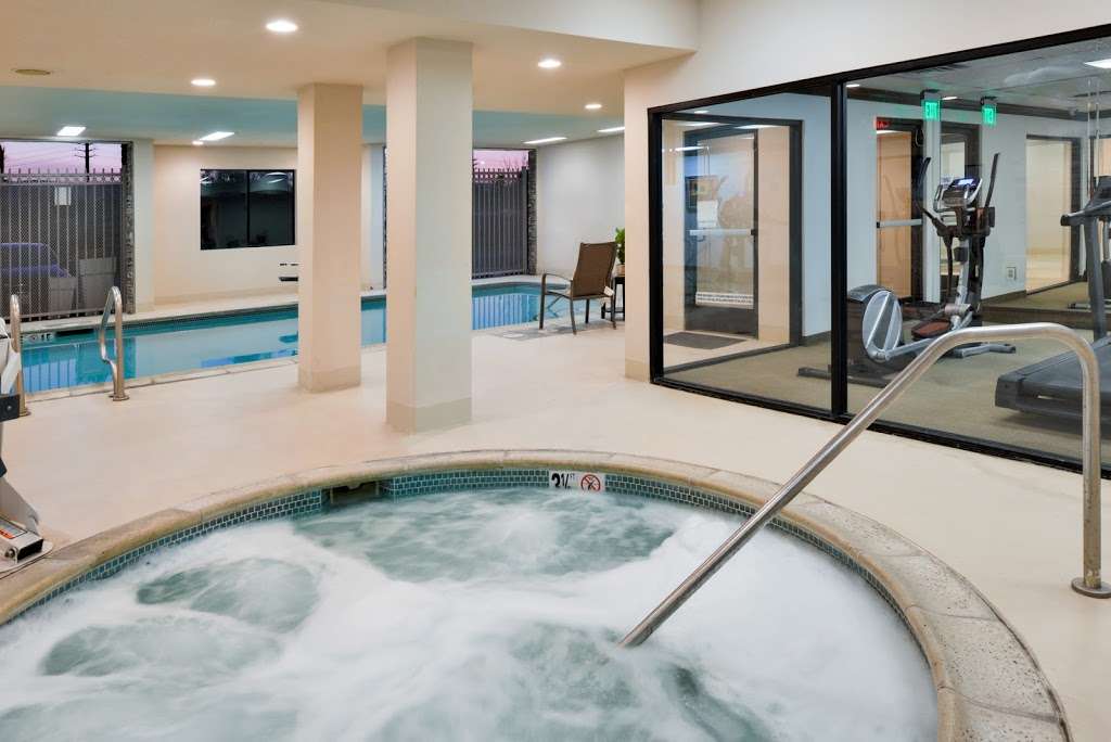 Hotel Chino Hills | 15433 Fairfield Ranch Rd, Chino Hills, CA 91709, USA | Phone: (909) 606-5995