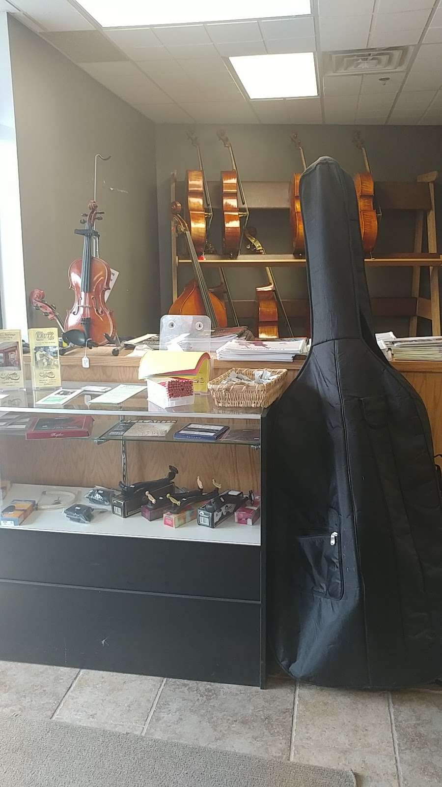 K.C. Strings Violin Shop | 15208 S Blackbob Rd, Olathe, KS 66062, USA | Phone: (913) 397-7100