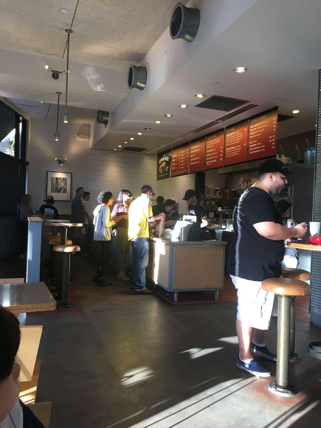 Chipotle Mexican Grill | 24405 Town Center Dr, Valencia, CA 91355, USA | Phone: (661) 284-2461