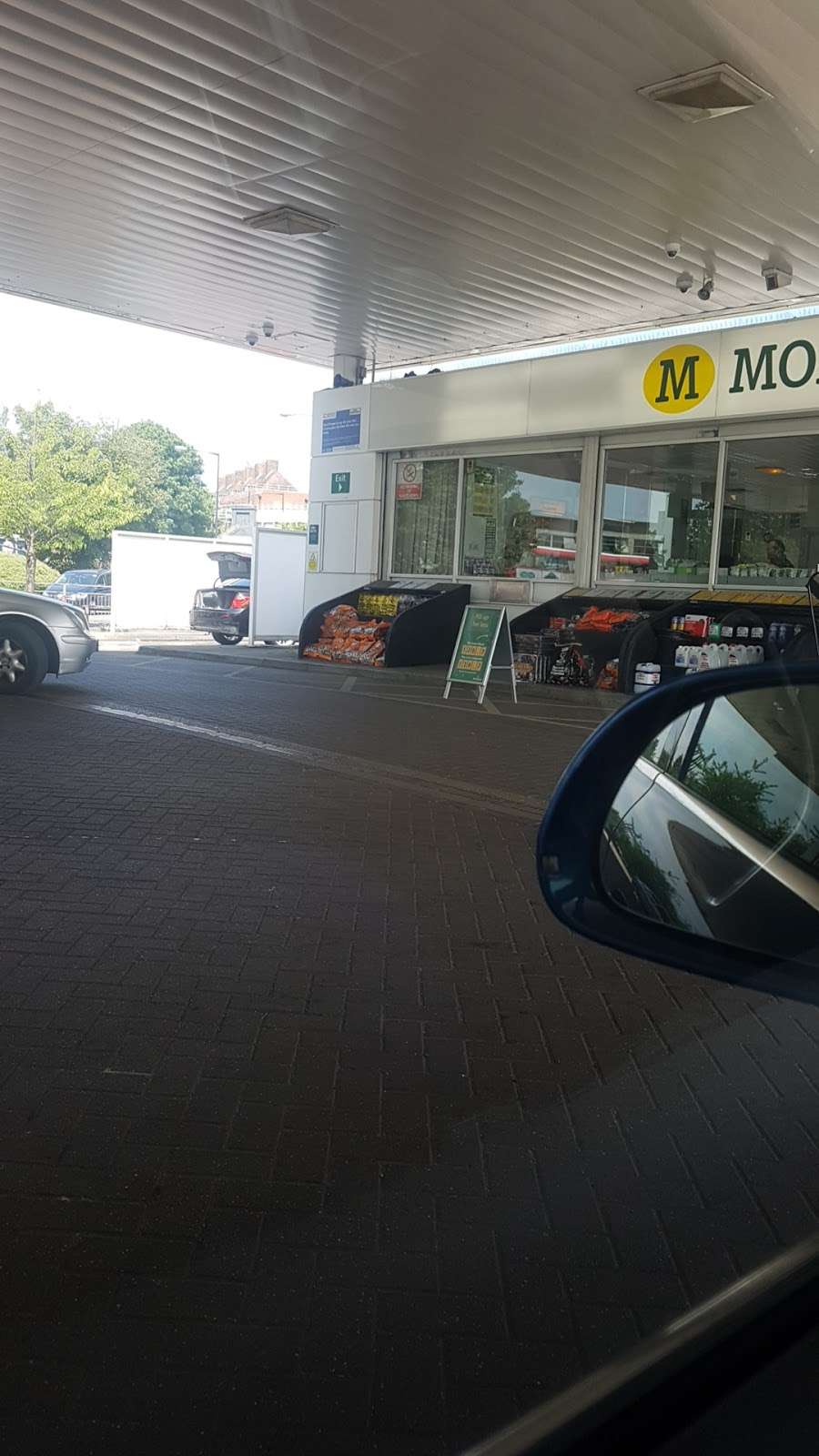 Morrisons Petrol Station | Honeypot Ln, London NW9 6RN, UK | Phone: 020 8204 6958