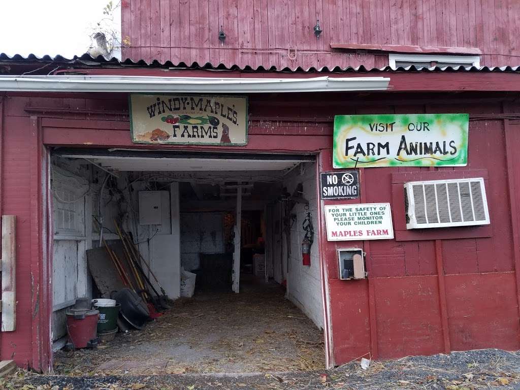 Maples Farm & Garden Center | 749 NY-17M, Middletown, NY 10940, USA | Phone: (845) 344-0330