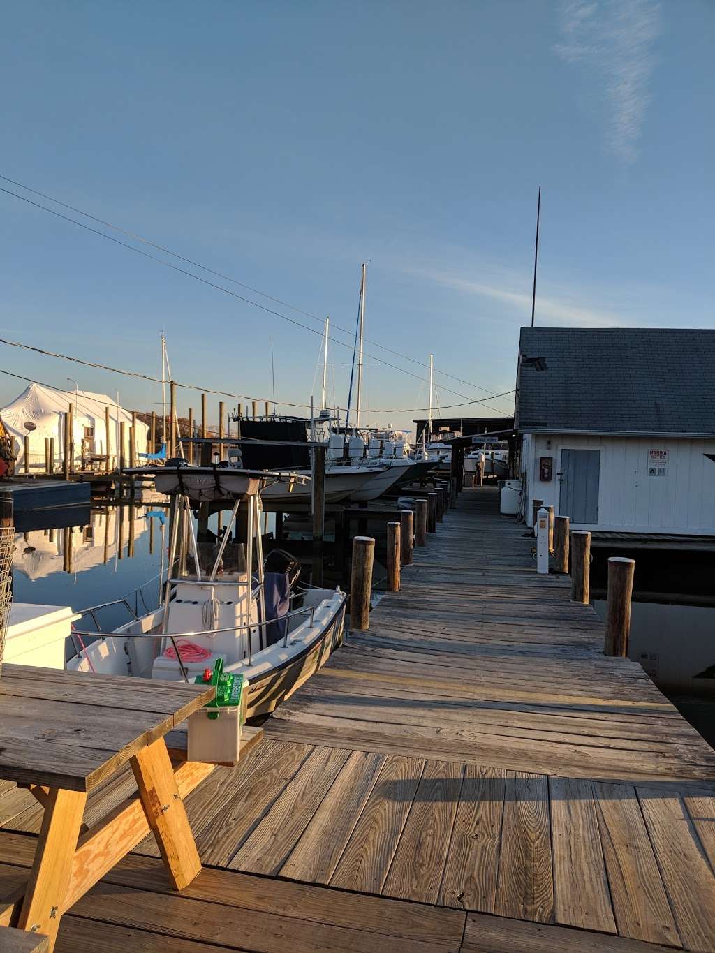 Selby Bay Marina | 931 Selby Blvd, Edgewater, MD 21037, USA | Phone: (410) 798-0232