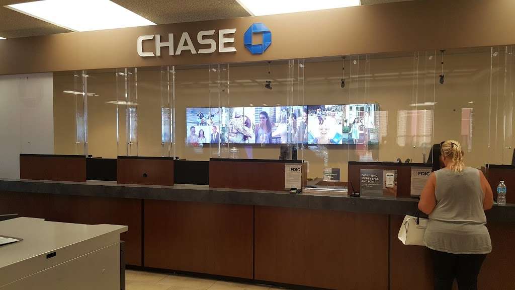 Chase Bank | 7830 Edinger Ave, Huntington Beach, CA 92647, USA | Phone: (714) 848-0014