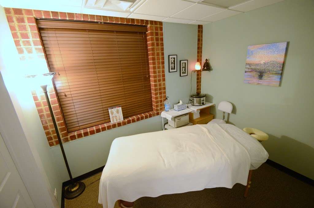 GT Massage & Skin Care | 1275 Butterfield Rd #102, Wheaton, IL 60189, USA | Phone: (630) 292-2061