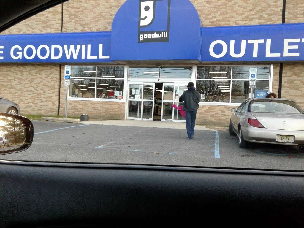 Goodwill Outlet | 330 Benigno Blvd, Bellmawr, NJ 08031, USA | Phone: (856) 931-1361