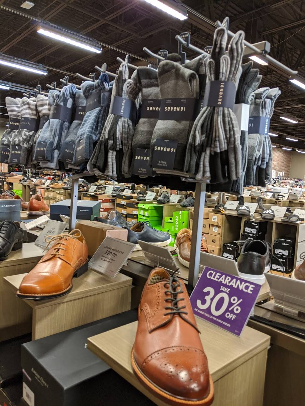 DSW Designer Shoe Warehouse | 630 SW 145th Terrace, Pembroke Pines, FL 33027, USA | Phone: (954) 431-7672