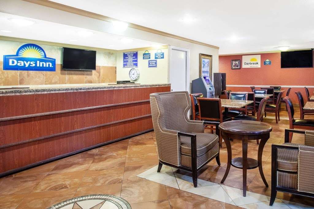 Days Inn by Wyndham Orlando Downtown | 3300 S Orange Blossom Trail, Orlando, FL 32839 | Phone: (407) 422-4521