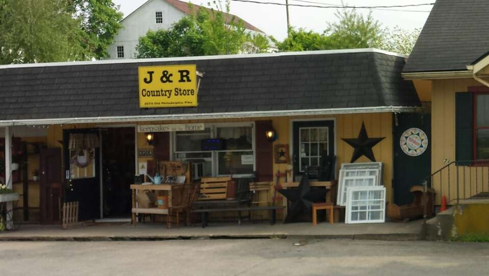 J & R Country Store | 2574 Old Philadelphia Pike, Bird in Hand, PA 17505, USA | Phone: (717) 587-5678