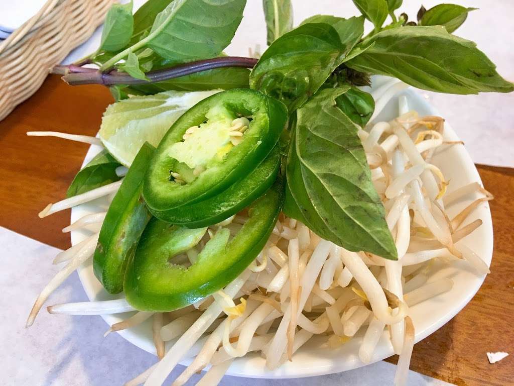 Pho B | 9048 Adams Ave, Huntington Beach, CA 92646, USA | Phone: (714) 965-1695