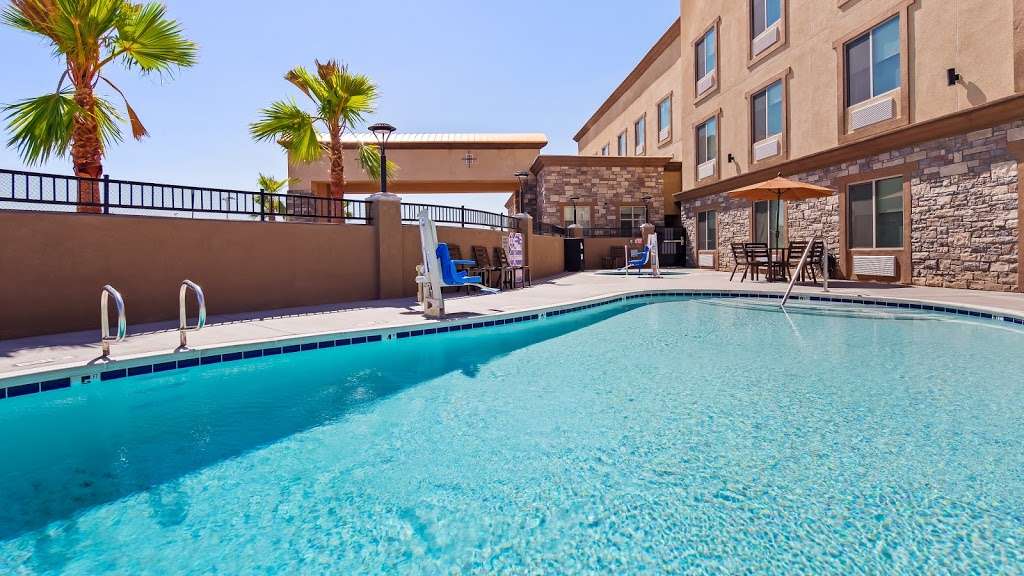 Best Western Plus Commerce Parkway Inn & Suites | 2565 Commerce Pkwy, Barstow, CA 92311, USA | Phone: (760) 307-5555