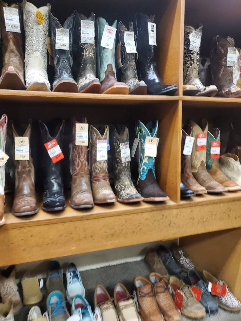 Teners Western Outfitters | 4320 W Reno Ave, Oklahoma City, OK 73107, USA | Phone: (405) 946-5500