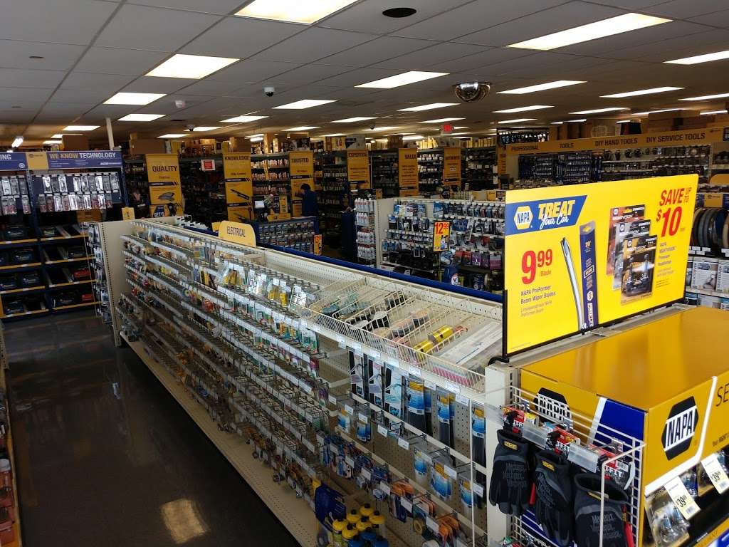 NAPA Auto Parts - Genuine Parts Company | 10691 Beach Blvd, Stanton, CA 90680 | Phone: (714) 889-1536