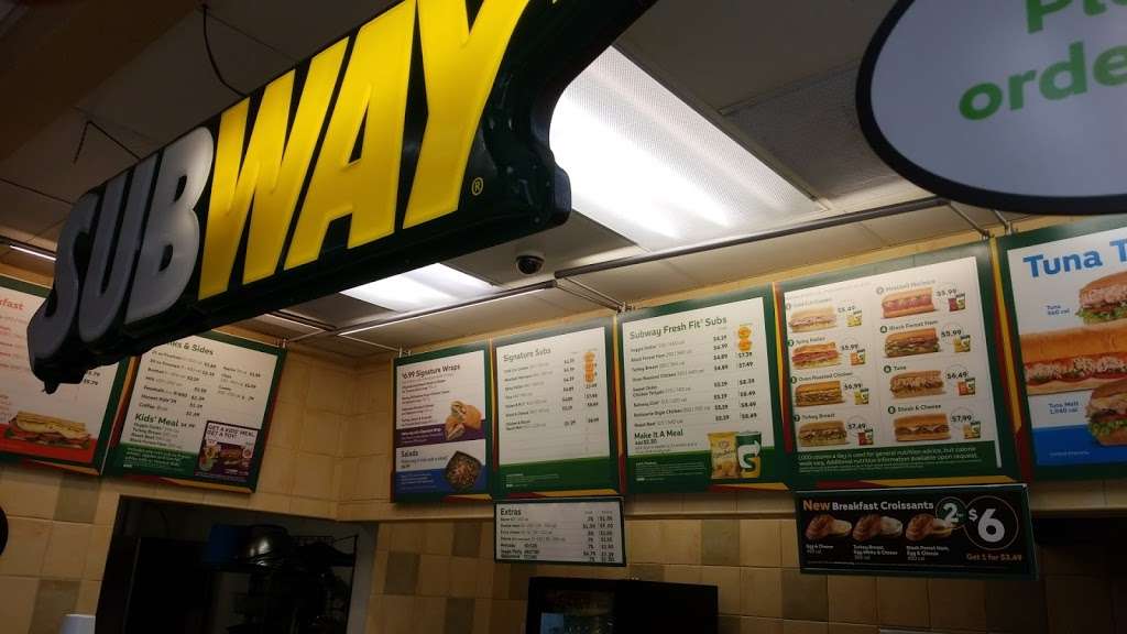 Subway Restaurants | 14949 Cajon Blvd, Phelan, CA 92371, USA | Phone: (760) 249-5947
