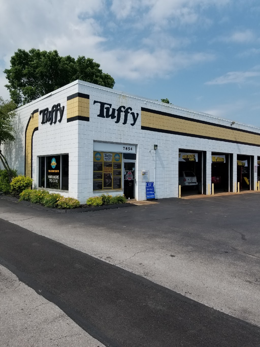 Tuffy Tire & Auto Service Center | 7854 Smoky Row Rd, Powell, OH 43065, USA | Phone: (614) 792-0770