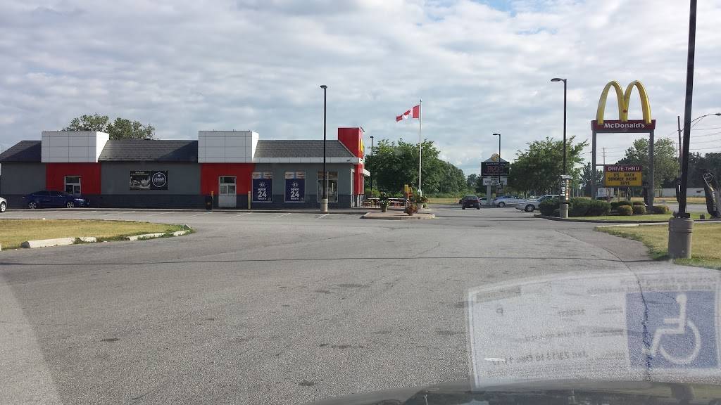 McDonalds | 5631 Ojibway Pkwy, Windsor, ON N9C 3Y4, Canada | Phone: (519) 250-5311