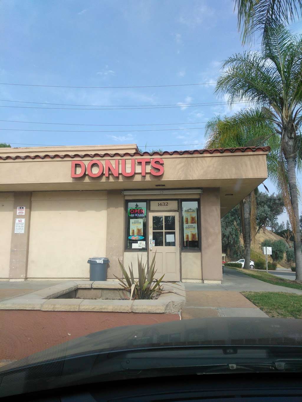 Rainbow Donuts | 1432 S Azusa Ave, West Covina, CA 91791 | Phone: (626) 917-4933