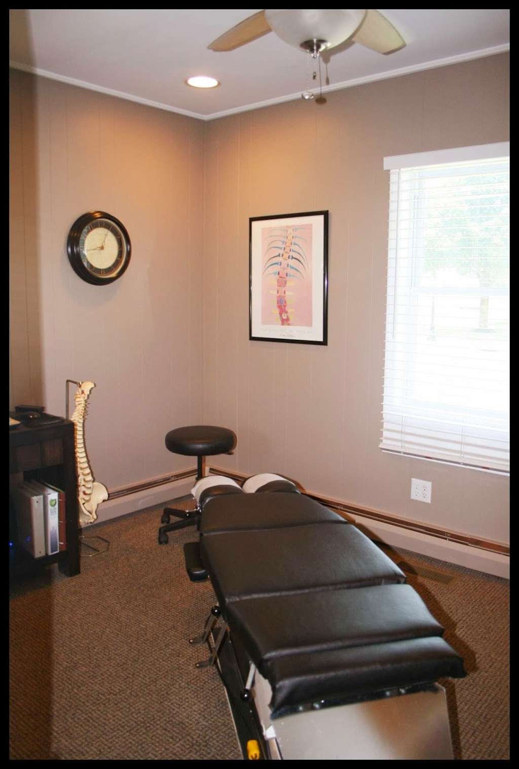 Lawless Chiropractic and Wellness Center | 654 River Rd, Fair Haven, NJ 07704, USA | Phone: (732) 842-7910