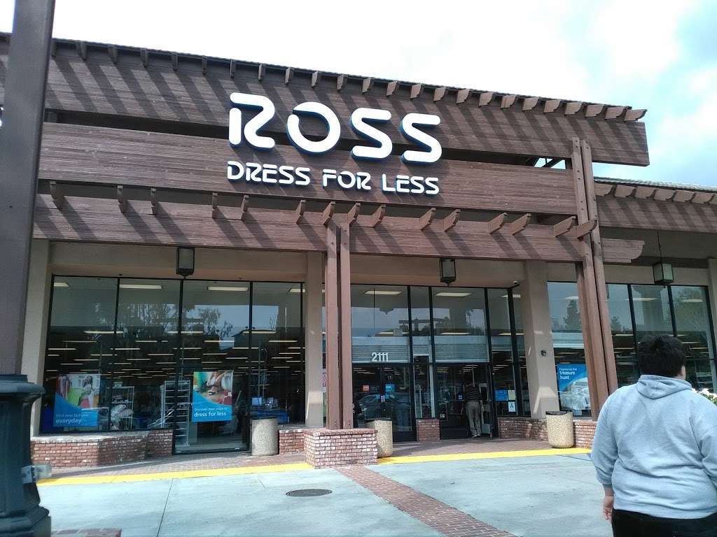 Ross Dress for Less | 2111 Foothill Blvd, La Cañada Flintridge, CA 91011, USA | Phone: (818) 248-7565