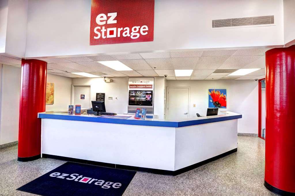 ezStorage | 7304 McClean Blvd, Parkville, MD 21234, USA | Phone: (410) 668-8870