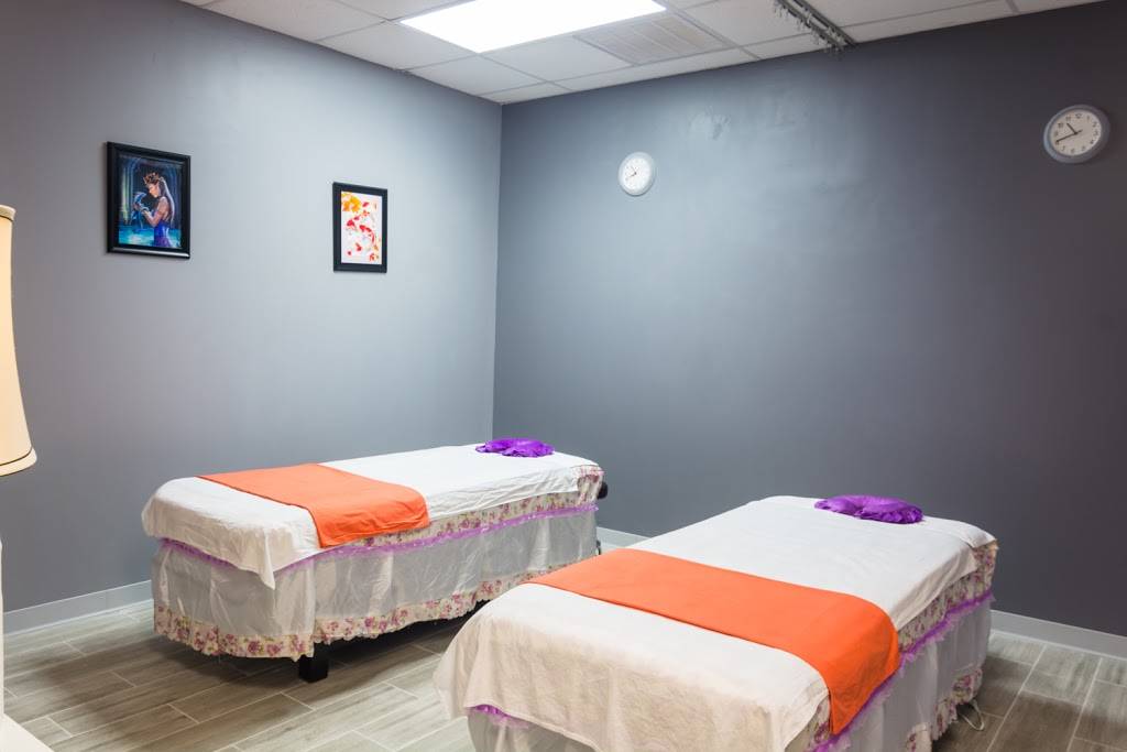 King Finger Spa Massage | 2901 Western Center Blvd #135, Fort Worth, TX 76131, USA | Phone: (682) 708-5589