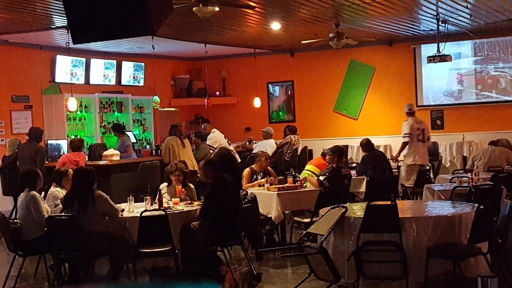 One Love Lounge Caribbean Restaurant | 2315 S Cooper St, Arlington, TX 76015, USA | Phone: (682) 323-4950