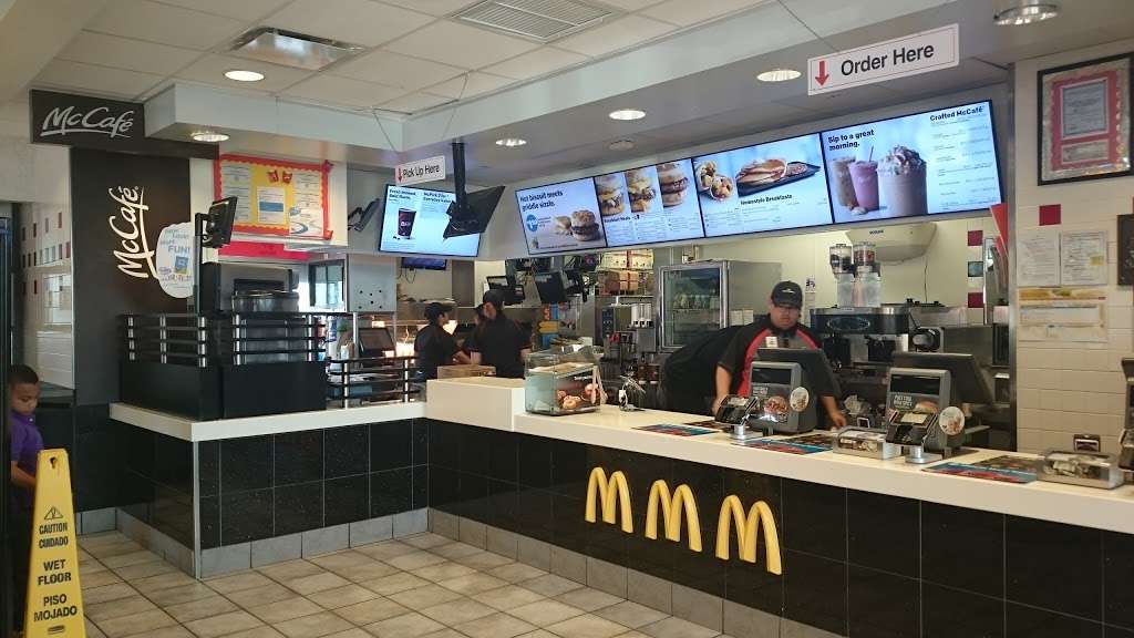 McDonalds | 12614 Tomball Pkwy, Houston, TX 77086, USA | Phone: (281) 272-1045