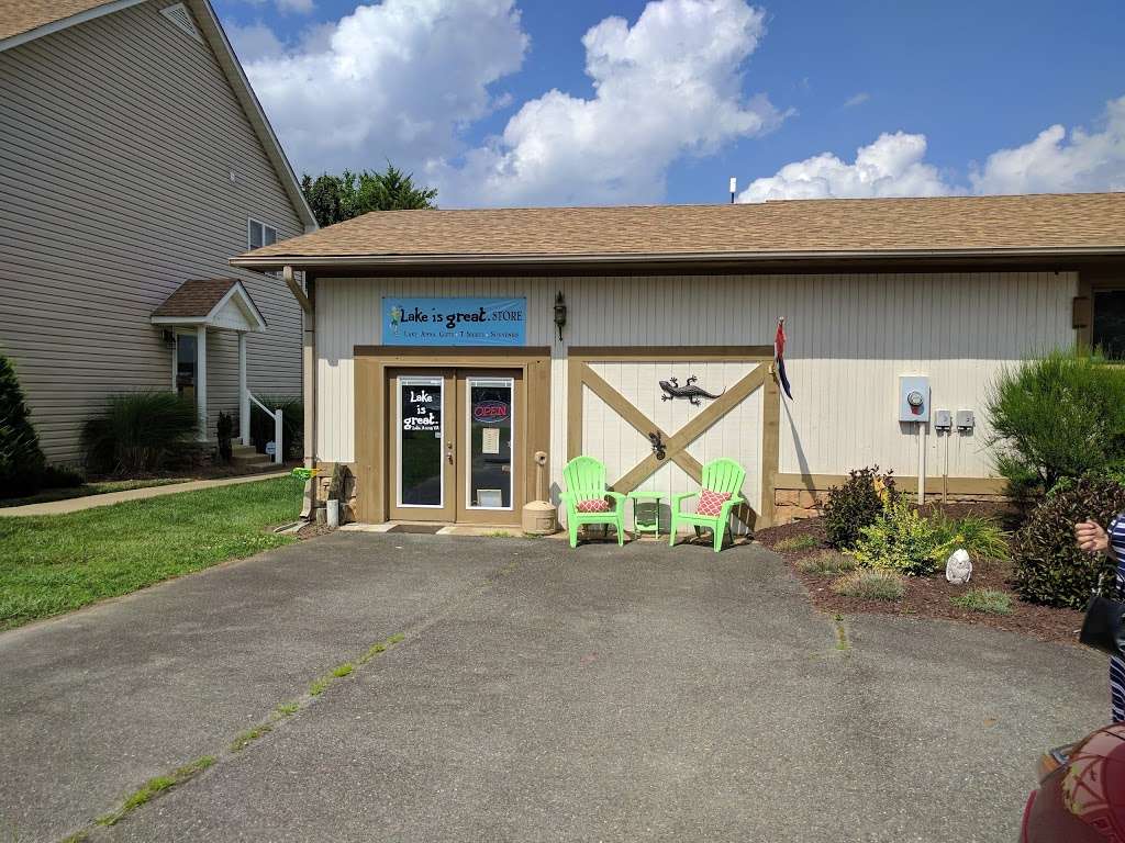 The Lake is Great Store | 208 Lake Front Dr, Mineral, VA 23117, USA | Phone: (540) 872-0684