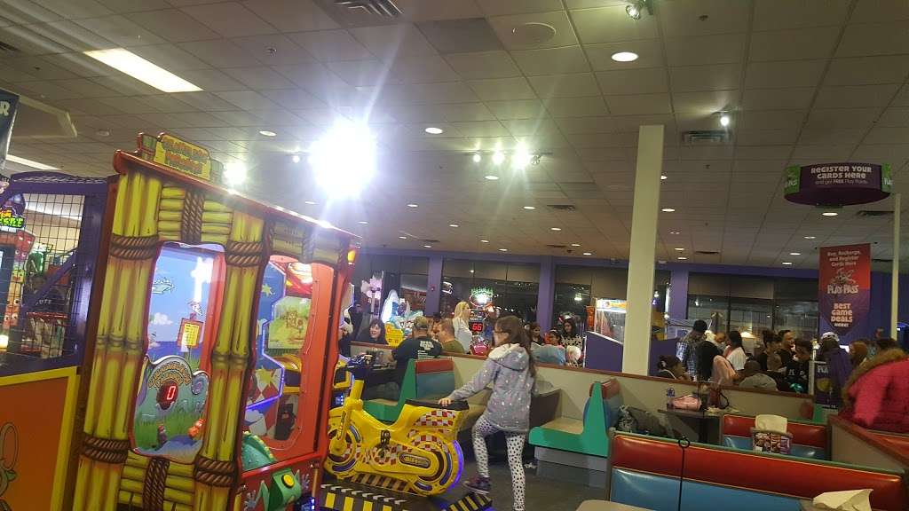 Chuck E. Cheeses | 2721 N Meridian Blvd, Wyomissing, PA 19610, USA | Phone: (610) 478-8900