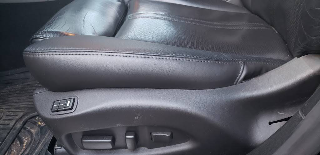 J & J Auto Upholstery, Inc. | 212 S Glenwood Ave, Columbus, OH 43223, USA | Phone: (614) 221-4750