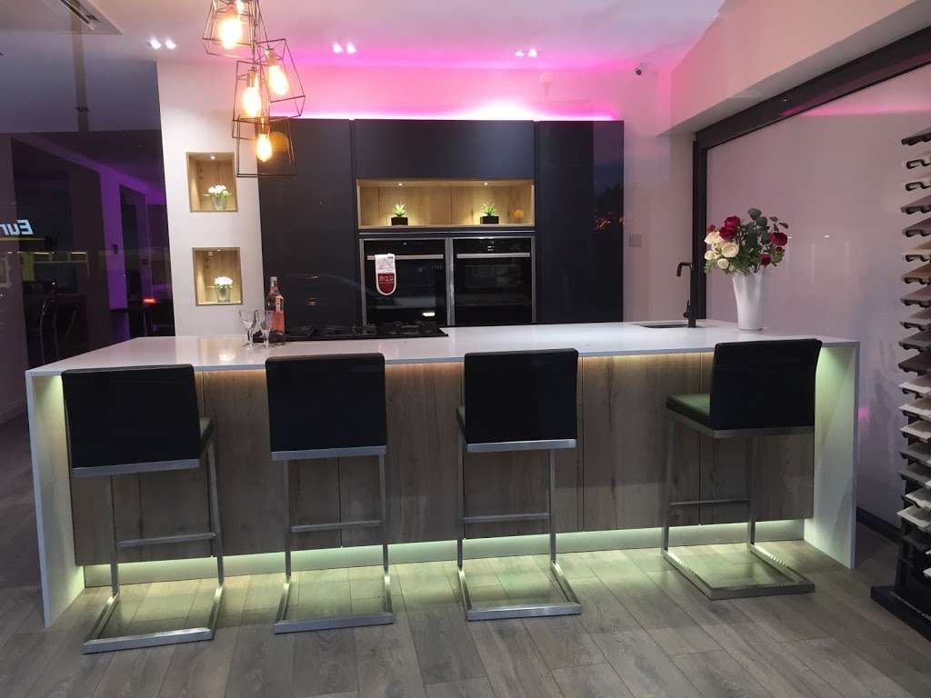 Finchley Kitchens | 950 High Rd, North Finchley, London N12 9RT, UK | Phone: 020 8445 7499