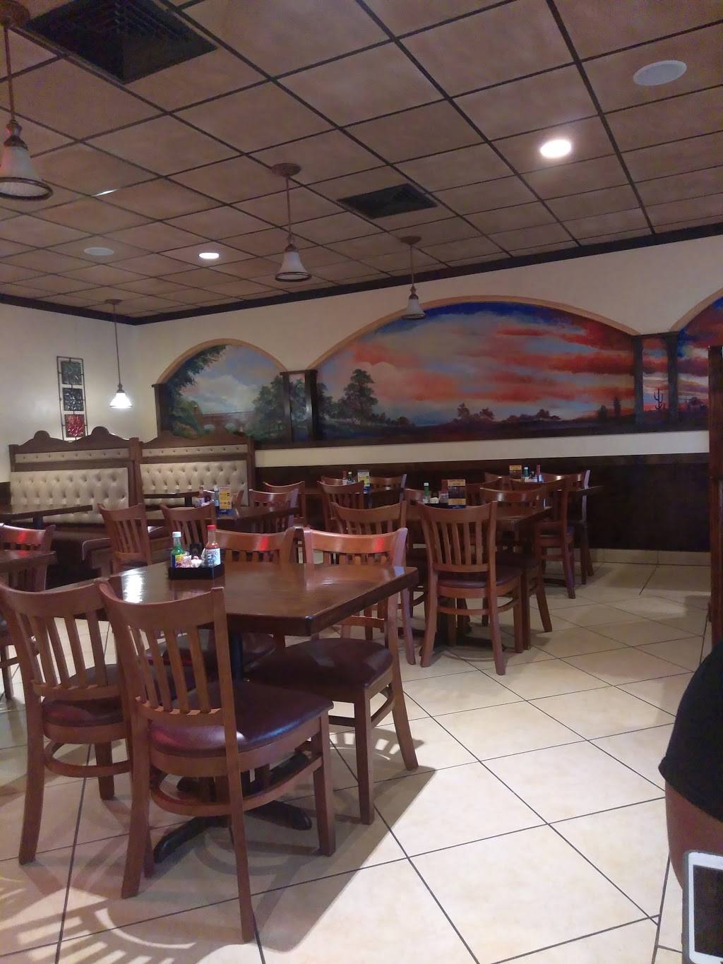 El Puente Mexican Grill | 3308 Taylor Rd, Chesapeake, VA 23321, USA | Phone: (757) 673-8458