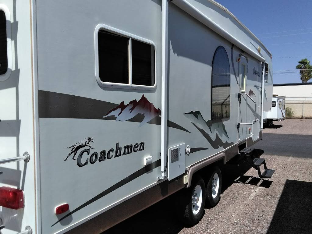 RV Park Model Traders | 11111 E Apache Trail, Apache Junction, AZ 85120 | Phone: (480) 986-1760