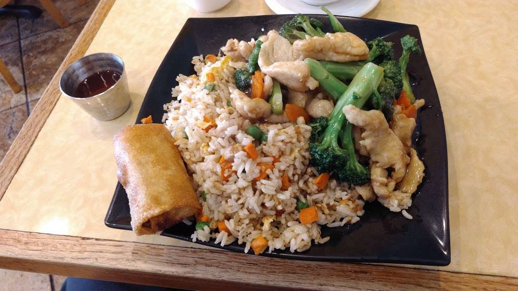 Egg Roll King | 6811 Mission St, Daly City, CA 94014, USA | Phone: (650) 992-0771